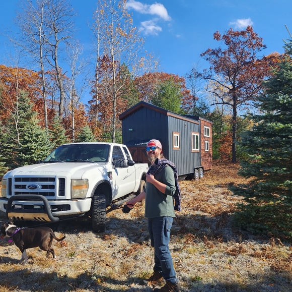 Meet your Posh Ambassador, Ashley♡ ARTIST | CREATOR | BELIEVER OF EVERYDAY MAGIC - Picture 5 of 16